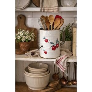 Vintage Bromwell's 3 Cup Flour Sifter Apple Design Metal Hand Crank Farmhouse